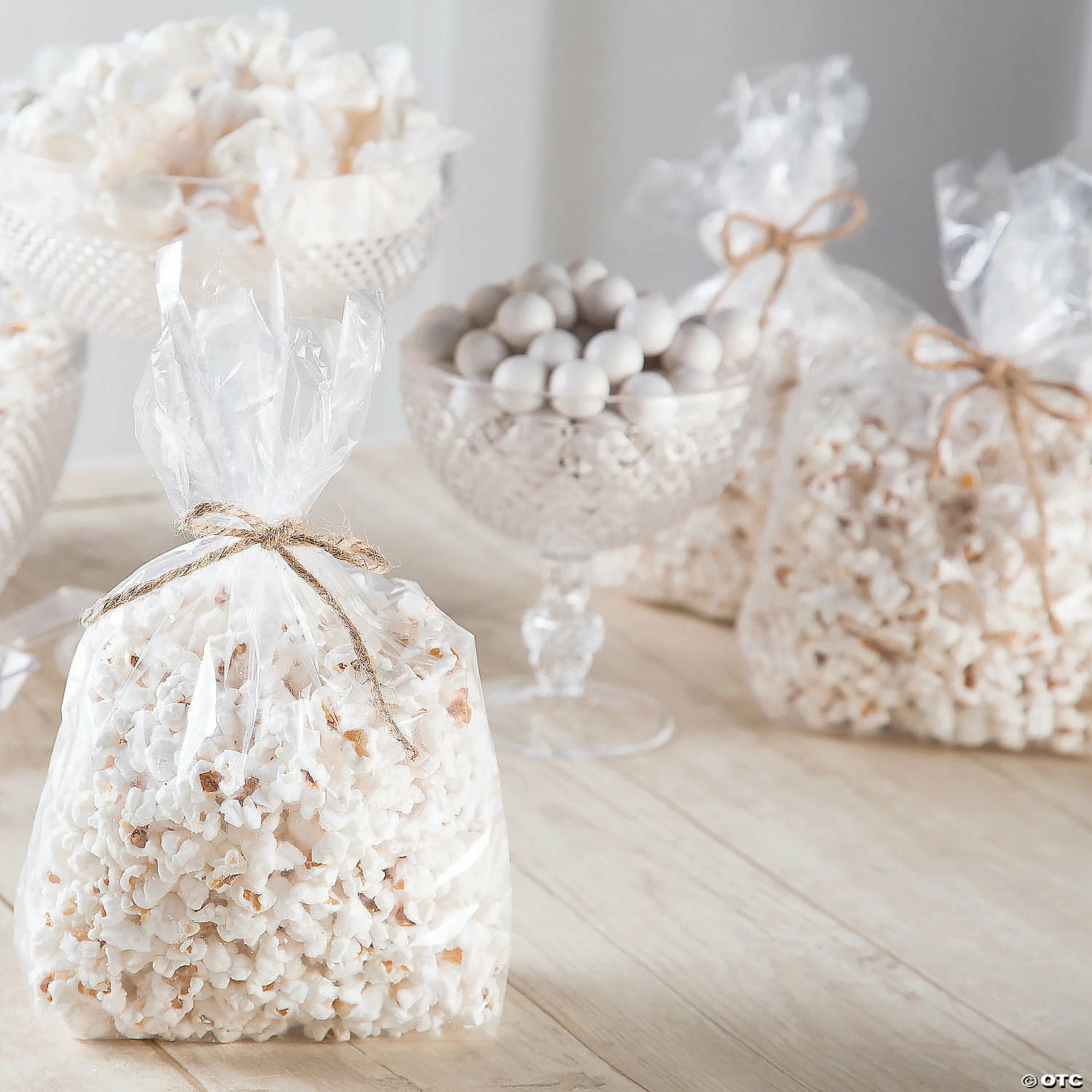 Best deal โจ 5 1/2" x 11" Clear Cellophane Treat Bags - 50 Pc. ๐ฅ 3 Best deal โจ 5 1/2" x 11" Clear Cellophane Treat Bags - 50 Pc. ๐ฅ - Image 3